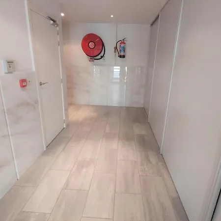 Marjori Met Gratis Parkeerplaats *