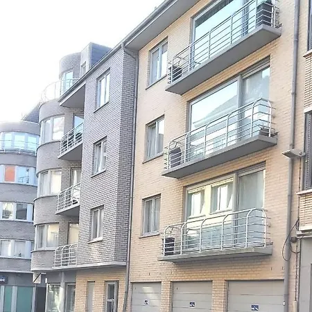 Marjori Met Gratis Parkeerplaats