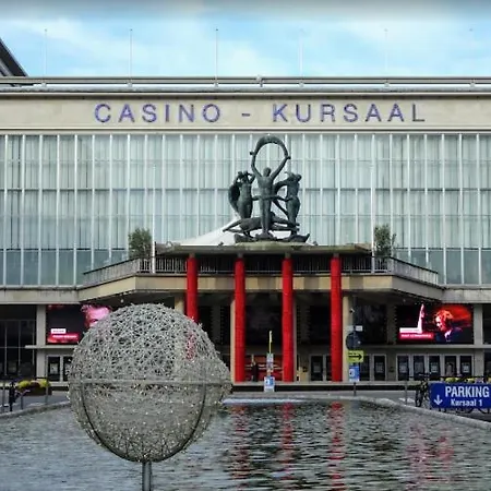 Marjori Met Gratis Parkeerplaats アパート *